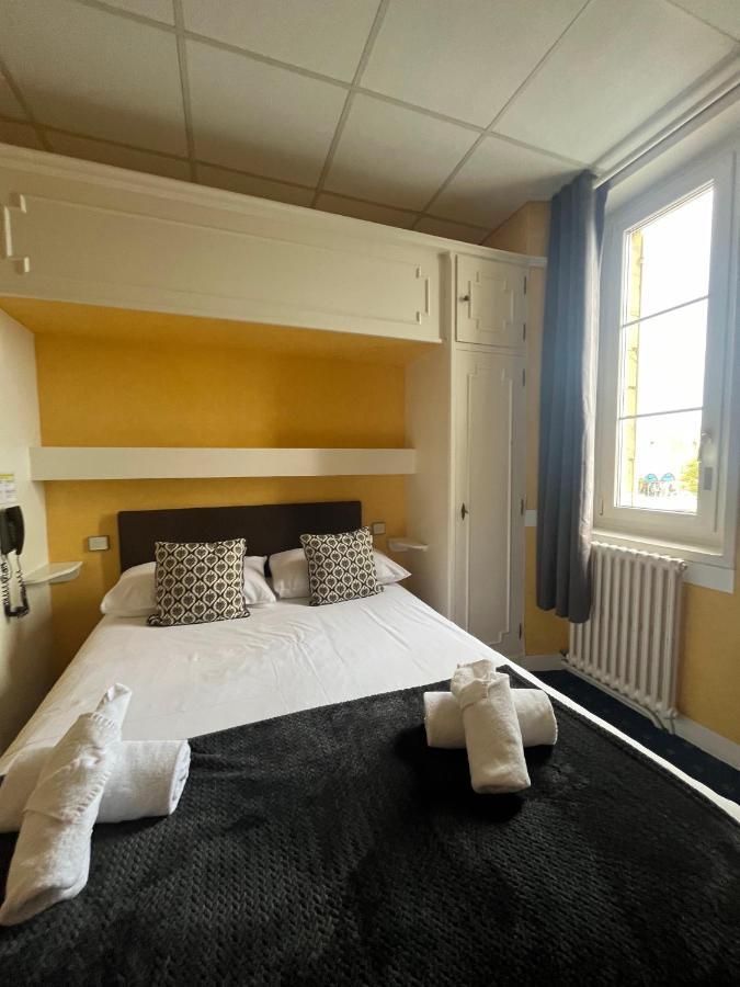 Hotel Le Phare Ouistreham Eksteriør bilde